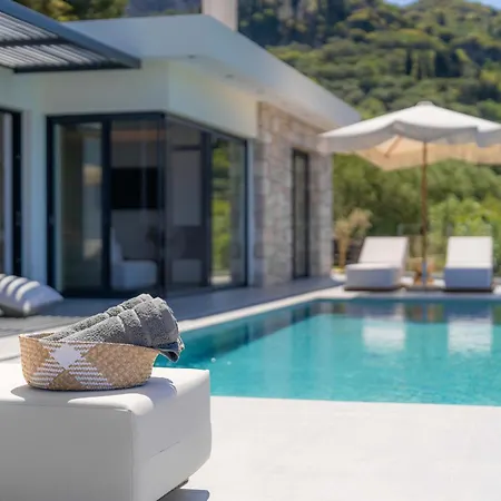 Nimbus Lefkada * Καλαμίτσι